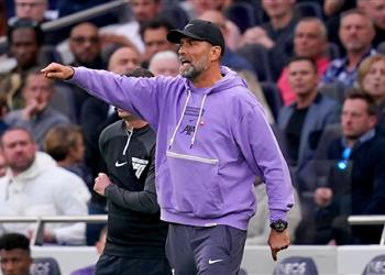 تقارير ليفربول يصارع توتنهام على صفقة من الدوري الإنجليزي