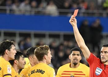 موندو تنشر تقرير الحكم بشأن طرد فيتور روكي في مباراة برشلونة وألافيس