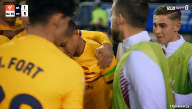 اهداف مباراة برشلونة وديبورتيفو الافيس 3 1 الدوري الاسباني