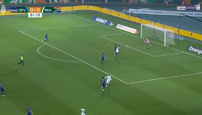 لاعب جنوب افريقيا يهدر هدف محقق امام الرأس الاخضر