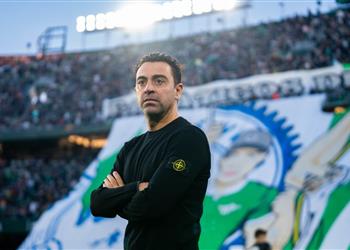 تقارير تشافي يقرر تغيير مركز لاعب برشلونة