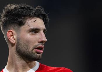 كلوب يعلن إصابة سوبوسلاي قبل مواجهة آرسنال