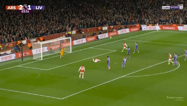 جاكوب يهدر هدف محقق امام ليفربول بالدوري الانجليزي