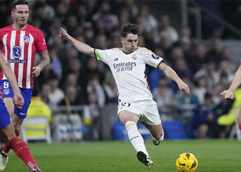 رجل مباراة ريال مدريد وأتلتيكو مدريد في الدوري الإسباني