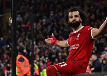 تقارير توتنهام يزاحم ليفربول على بديل محمد صلاح المحتمل