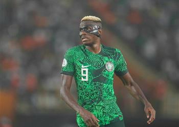 منتخب نيجيريا يعلن موقف أوسيمين من مواجهة جنوب إفريقيا