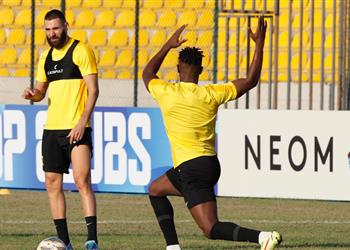 بنزيما يغادر تدريبات اتحاد جدة غاضب ا ويخطط للرحيل بعد اهتمام ثلاثي الدوري الإنجليزي