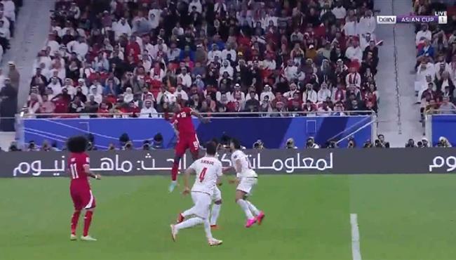 المعز علي يهدر فرصه هدف لـ قطر امام ايران