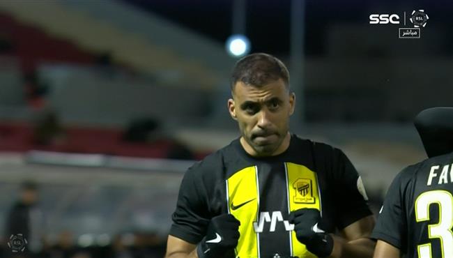 هدف عبد الرزاق حمد الله الرائع في مرمي الطائي بالدوري السعودي