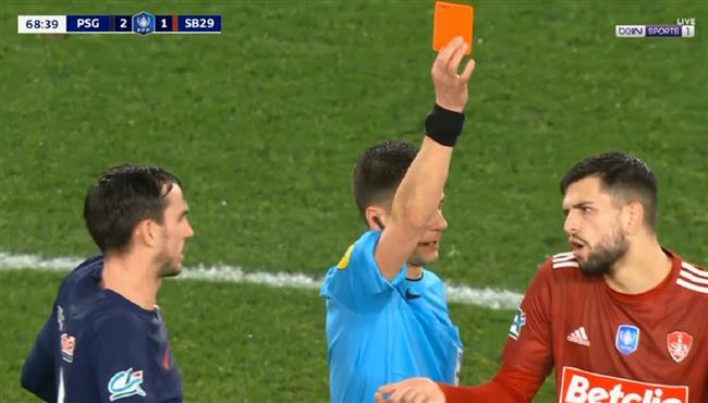 طرد ليليان ببراسيير بعد تدخل قوي علي مبابي بكأس فرنسا