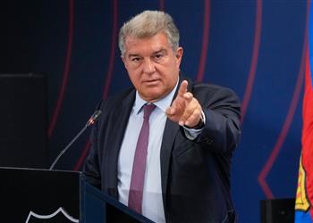 سبورت صفقة مستحيلة لاعب تشيلسي يعرض خدماته على برشلونة