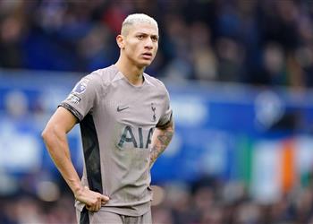 بوستيكوجلو يصدم جمهور توتنهام بخبر سيء عن ريتشارليسون