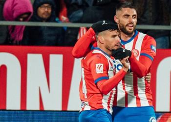 جيرونا يستعيد وصافة الدوري الإسباني من برشلونة بثنائية أمام أوساسونا