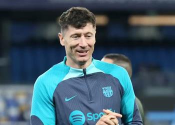 ليفاندوفسكي يتغنى بلاعب برشلونة مر وقت طويل لأرى هذه الشجاعة