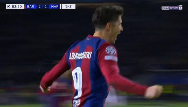 هدف ليفاندوفسكي في مرمي نابولي بدوري ابطال اوروبا