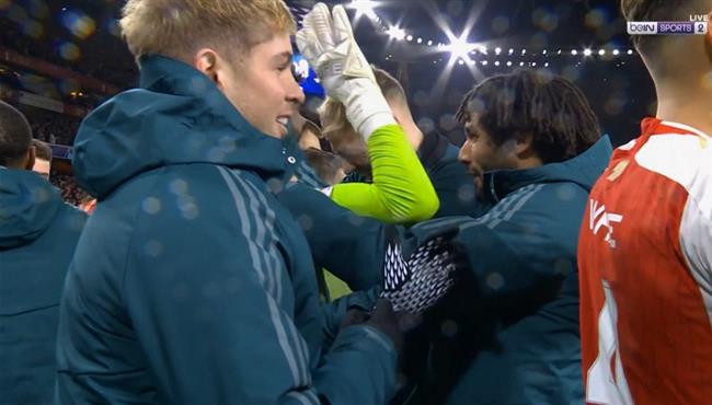 فرحة محمد النني واللاعبين بعد الفوز علي بورتو في دوري ابطال اوروبا