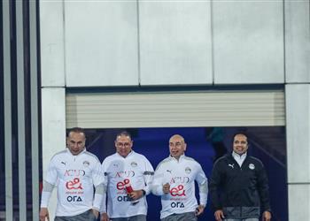 خاص بأمر حسام حسن جلسات نفسية مع لاعب الأهلي في معسكر منتخب مصر