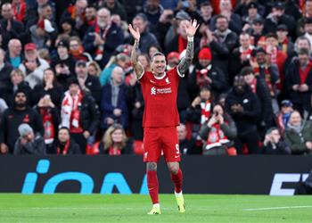 فيديو نونيز يسجل هدف ليفربول الأول أمام سبارتا براج وكلارك يضيف الثاني