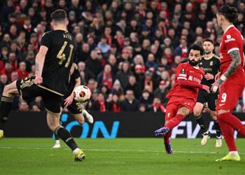 فيديو محمد صلاح يسجل هدف ليفربول الثالث أمام سبارتا براج ويحقق رقم ا تاريخي ا