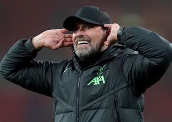 كلوب يعلن إصابة لاعب ليفربول ويكشف عن سبب مشاركة محمد صلاح 90 دقيقة