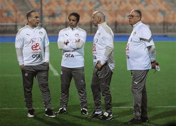 حسام حسن يناقش ملف قائد منتخب مصر بعد غياب محمد صلاح