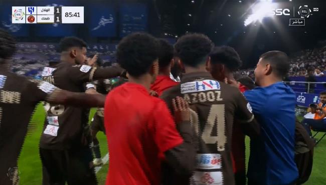 هدف تعادل ضمك مع الهلال بالدوري السعودي