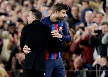 بيكيه رحيل تشافي غير مؤكد عن برشلونة وهناك اسمان مناسبان لتعويضه