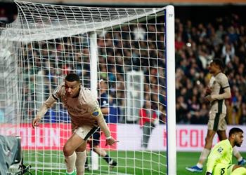 فيديو هاتريك مبابي يقود باريس سان جيرمان لاكتساح مونبلييه بسداسية في الدوري الفرنسي