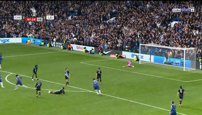 هدف نوني مادويكي العالمي في مرمي ليستر سيتي بكأس الاتحاد الانجليزي