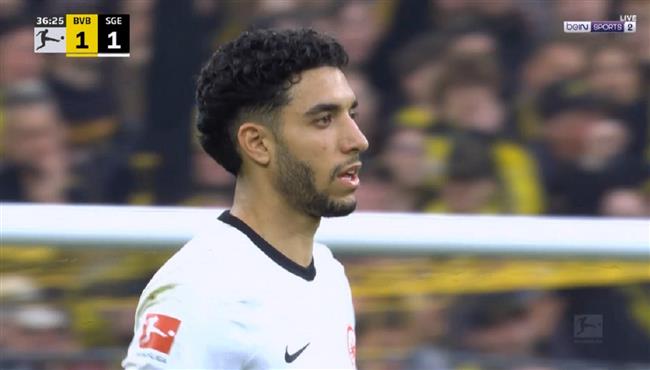 ملخص لمسات عمر مرموش في مباراة اينتراخت فرانكفورت وبوروسيا دورتموند