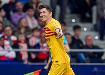 ليفاندوفسكي ي حذر باريس سان جيرمان بعد ثلاثية برشلونة أمام أتلتيكو مدريد