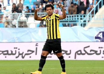 وكيل رومارينيو يحسم الجدل بشأن مستقبله مع الاتحاد السعودي