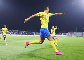 لاعب الهلال السعودي يروي ما دار مع رونالدو بعد تقليد احتفاله
