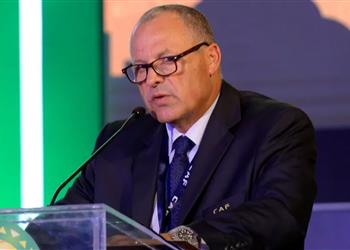 هاني أبو ريدة يوجه نداء إلى الجماهير بشأن بطولة كأس عاصمة مصر