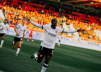 فيديو بمشاركة عمر مرموش فرانكفورت يهزم هايدينهايم بثنائية في الدوري الألماني