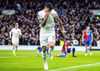 توتنهام يفوز على كريستال بالاس بثلاثية في الدوري الإنجليزي