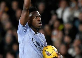 فيديو فينيسيوس جونيور يسجل هدف ريال مدريد الأول أمام فالنسيا