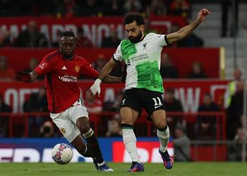 ديلي ميل محمد صلاح يدفع تين هاج لتغيير تكتيكي مفاجيء في مباراة ليفربول ومانشستر يونايتد