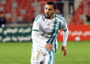 إسماعيل بن ناصر يغادر معسكر منتخب الجزائر ويعود إلى ميلان