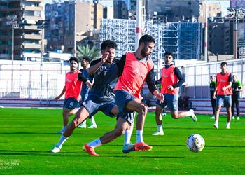 مران الزمالك جلسة بين جوميز وعبد الواحد السيد وتعليمات فنية للاعبين