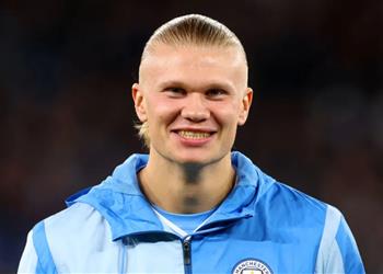 هالاند يختار لاعب ا من الدوري الإنجليزي مانشستر سيتي سيكون أفضل بوجوده