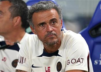 لويس إنريكي يوضح موقفه من العودة إلى تدريب برشلونة