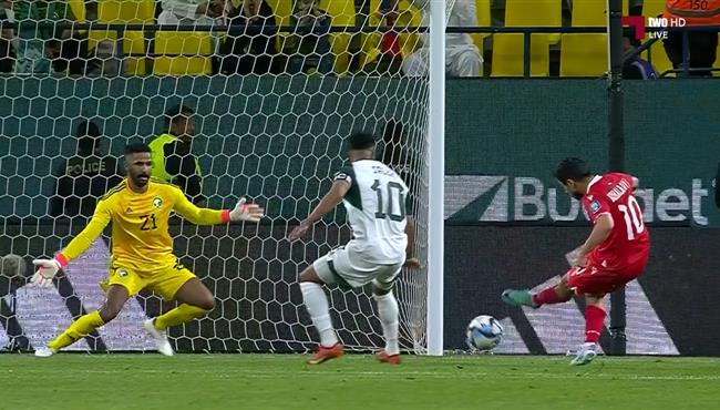 تصدي محمد العويس الرائع يحرم طاجيكستان من تسجيل هدف امام السعودية