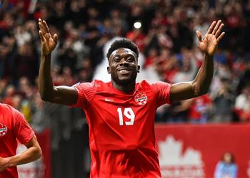 تطورات جديدة بشأن انتقال ألفونسو ديفيز إلى ريال مدريد