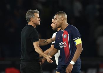 إنريكي يرد على أنباء مفاوضات ريال مدريد ومبابي