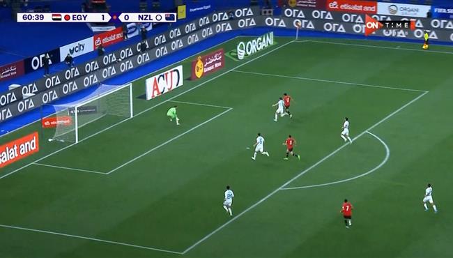 عمر مرموش يهدر هدف محقق امام نيو زيلندا في كأس عالصمة مصر
