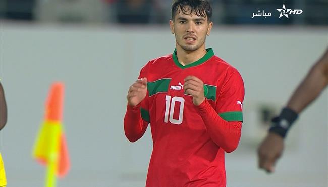 ابراهيم دياز كاد ان يسجل هدف رائع في مرمي انجولا