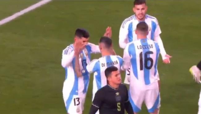 هدف الارجنتين الاول في مرمي السلفادور