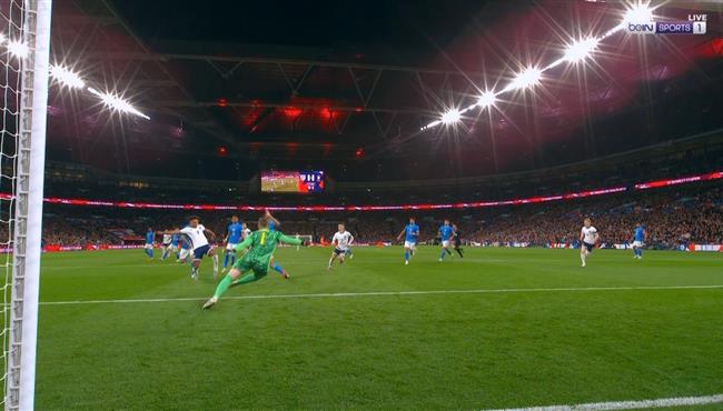 فرصة خطيرة لانجلترا علي مرمي البرازيل