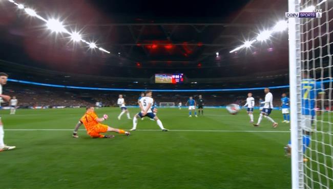 القائم يحرم البرازيل من تسجيل هدف امام انجلترا